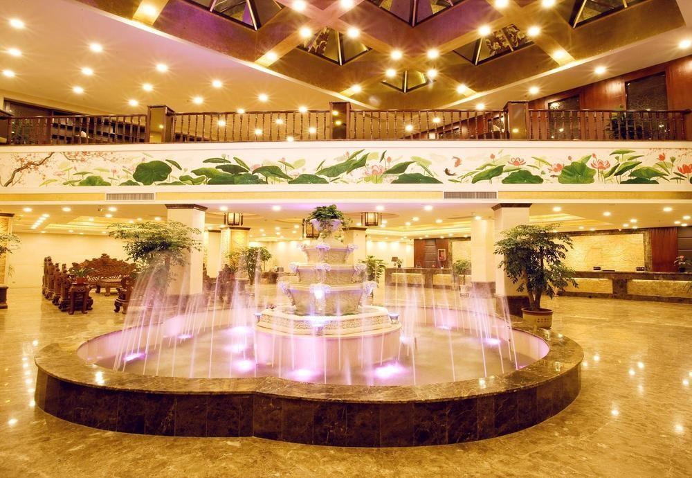 Guilin Golden Crown International Hotel Exterior photo